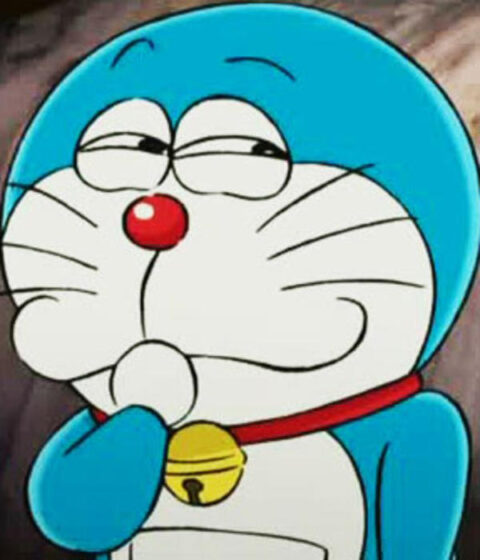 hình avatar doremon bụm miệng cười gian