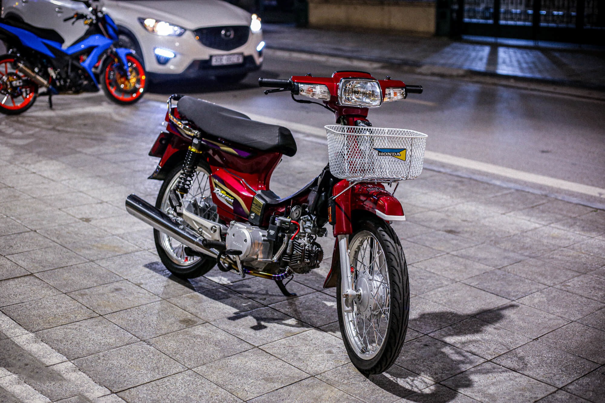 Honda Super Dream độ kiểng kẻ cắp giấc mơ của bao thế hệ người Việt   Xefun  Moto  Car News