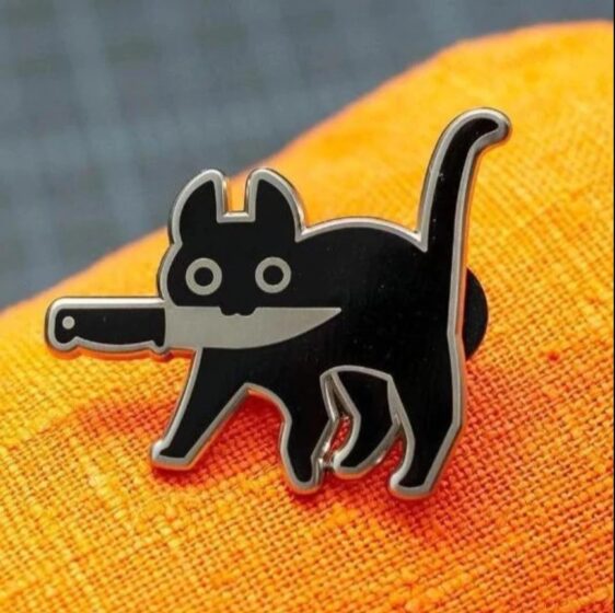 hình mèo cầm dao sticker màu đen