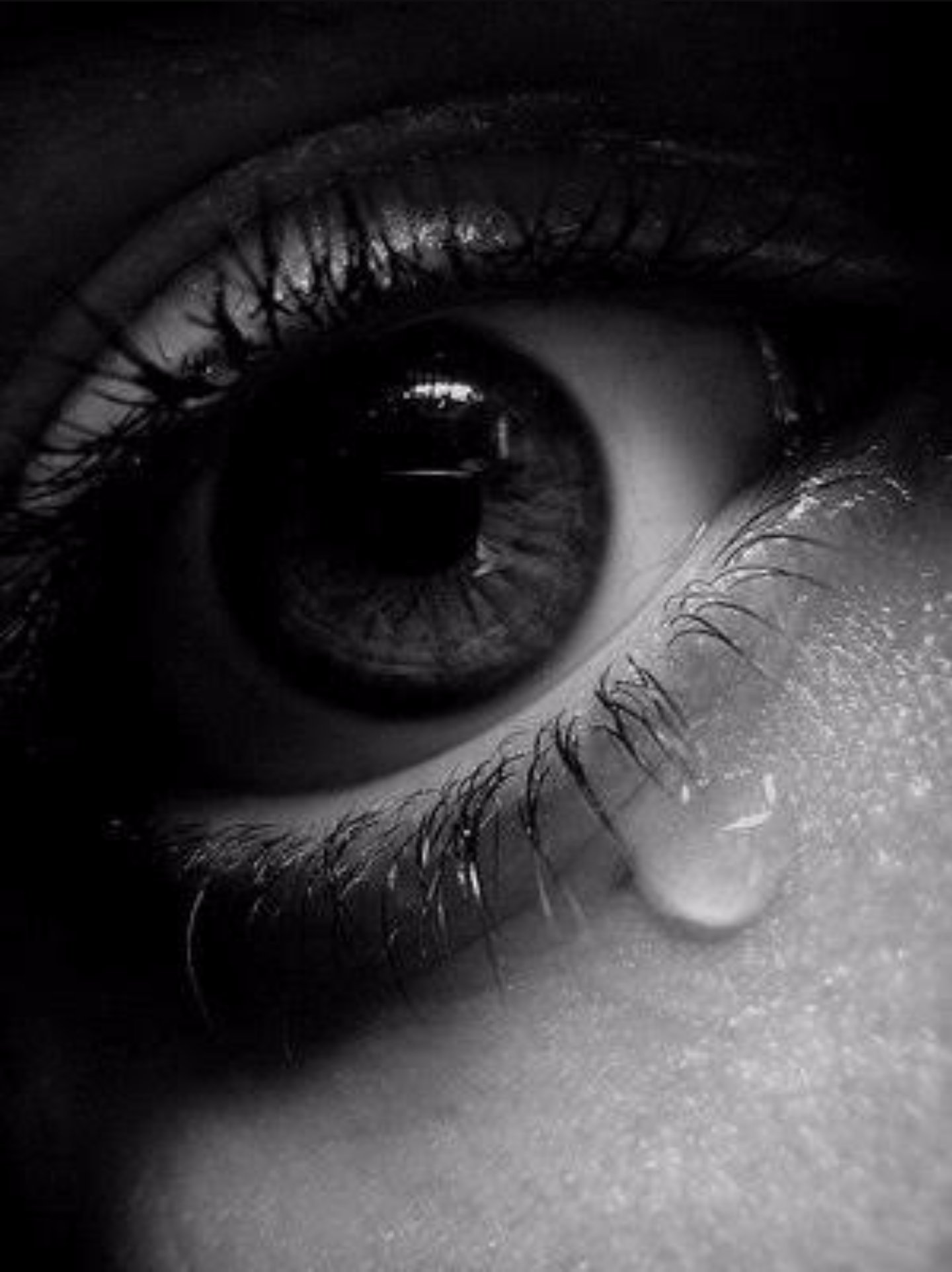 Hình ảnh đầy buồn bã với những giọt nước mắt ẩn chứa những điều không nói ra. Nhưng hãy xem hình để cảm nhận sự đau đớn từ làn da.